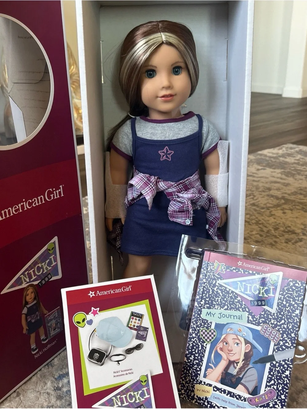 American Girl Nicki 1999 Hoffman Doll & Journal Accessories Included 18 Inch